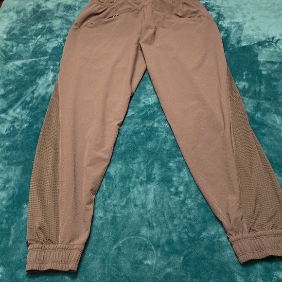 Athleta pants - Picture 6 of 9